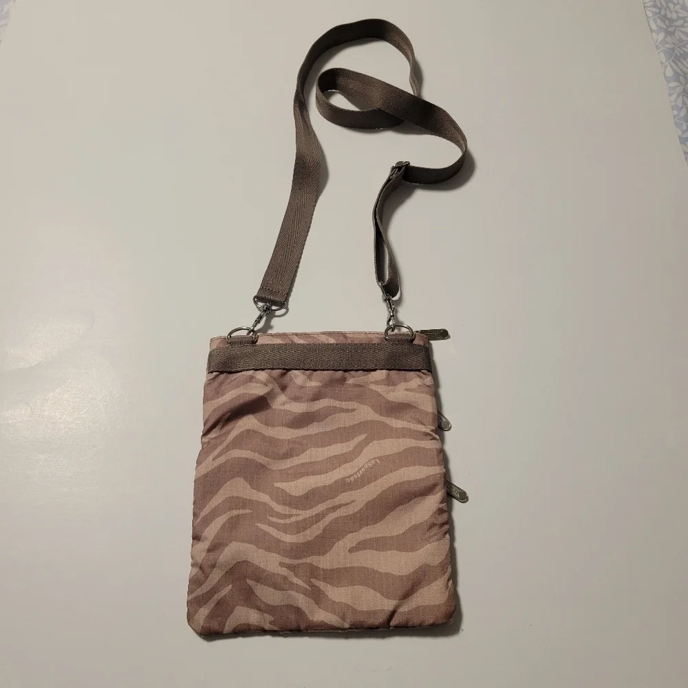 Lesportsac crossbody bag